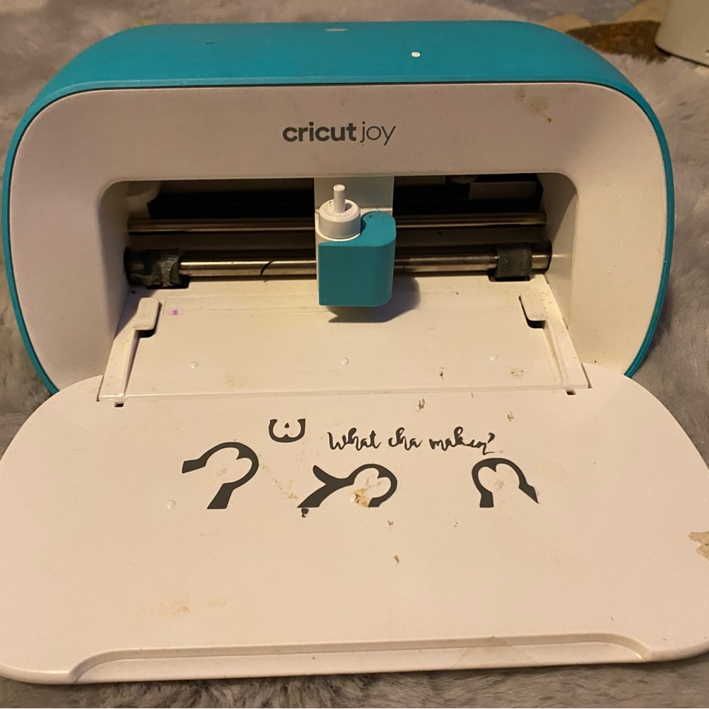 Cricut Joy Crafting Machine in Teal and White